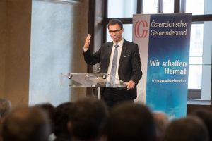 Landeshauptmann Markus Wallner unterstützt edie Forderung nach einem Pflegekonvent. ©Jürg Christandl/Gemeindebund