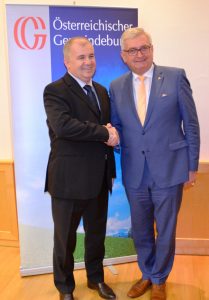 Partner und Freunde - Präsident Martin Baricevic und Präsident Alfred Riedl. ©Gemeindebund